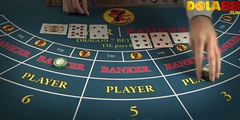 Baccarat Dola88 – Game bài cá cược đình đám của năm 2025 3 quy-tac-choi-baccarat-truc-tuyen-tai-dola88-chi-tiet